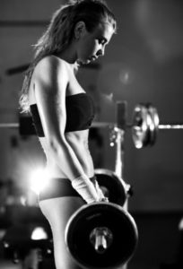 303 female weightlifter