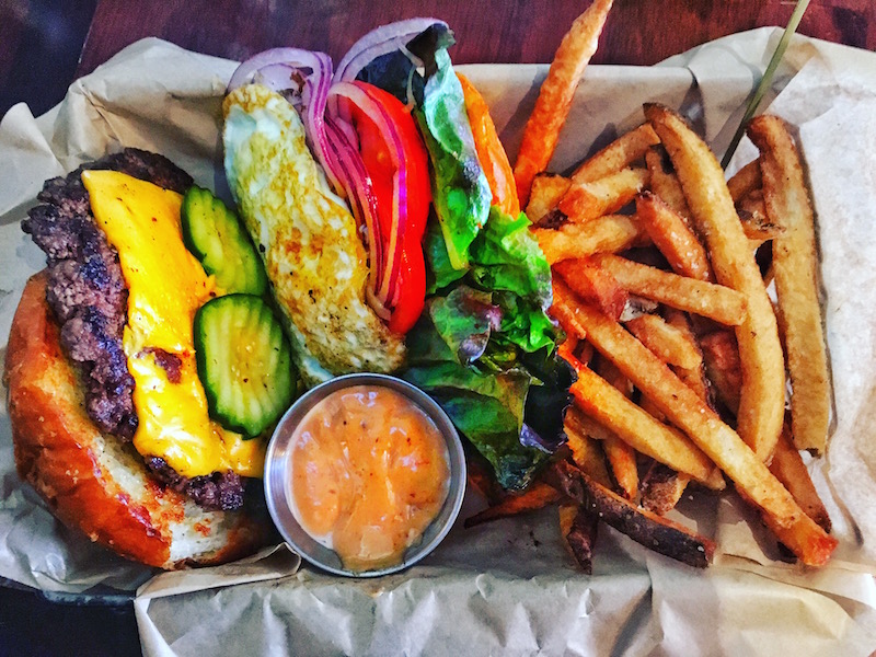 Highland Tap and Burger. Photo by Instagrammer @10KCalories.