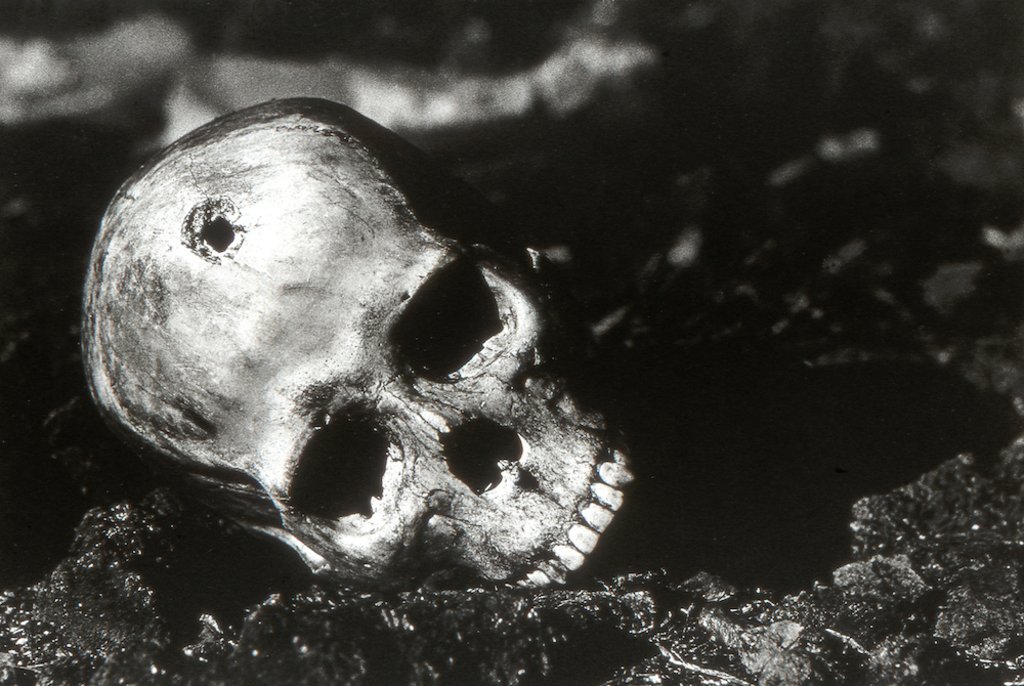 Pulitzer Prize winning image — the War in El Salvador.