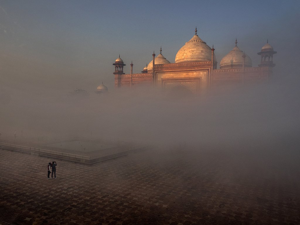 Side Mosque of Taj Mahal, Jay Dickman self portrait, national geographic photographer, All photos copyright Jay Dickman-2016, photography advice,