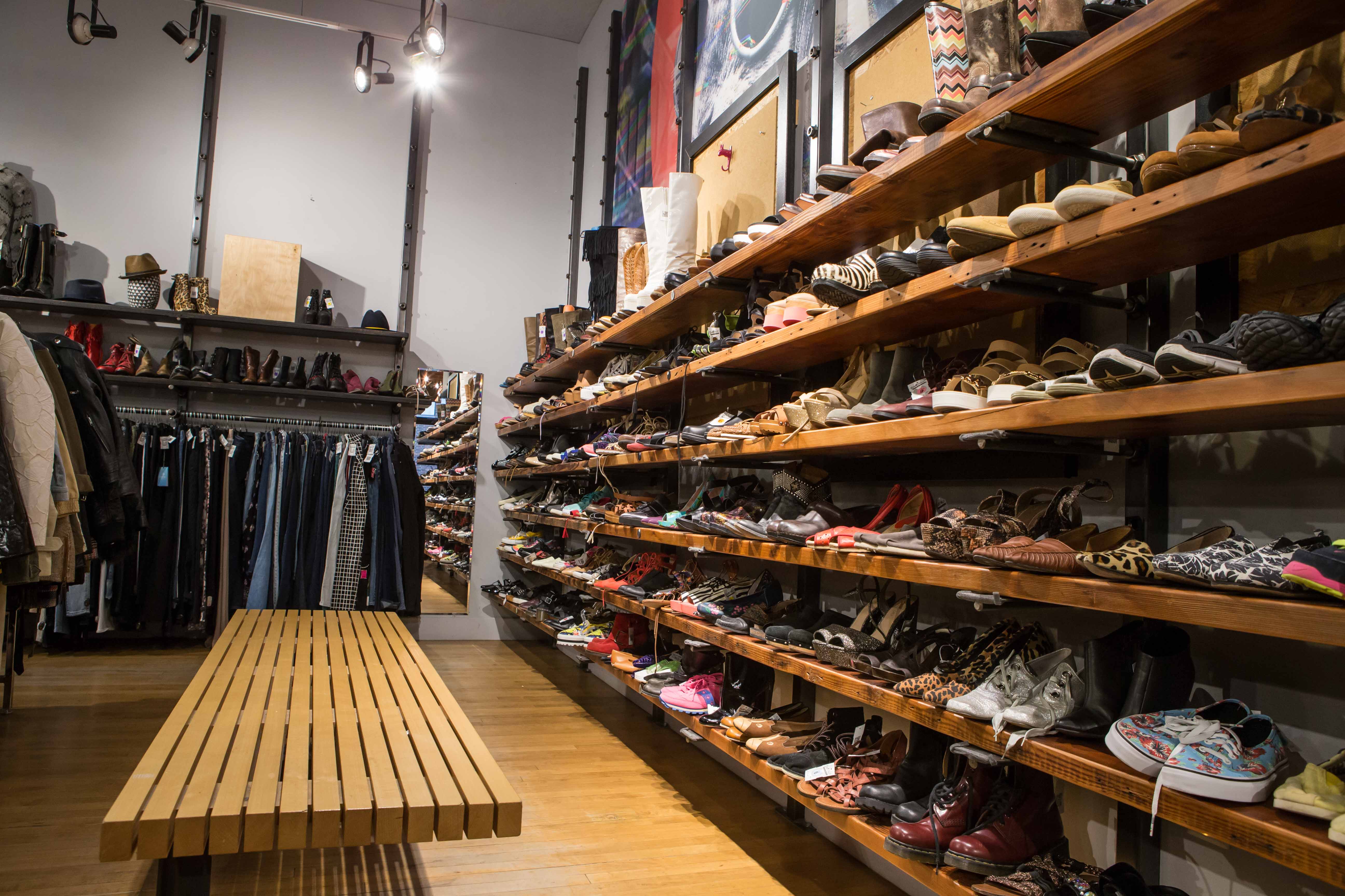 4 Tips for Selling Clothes From a Buffalo Exchange Buyer