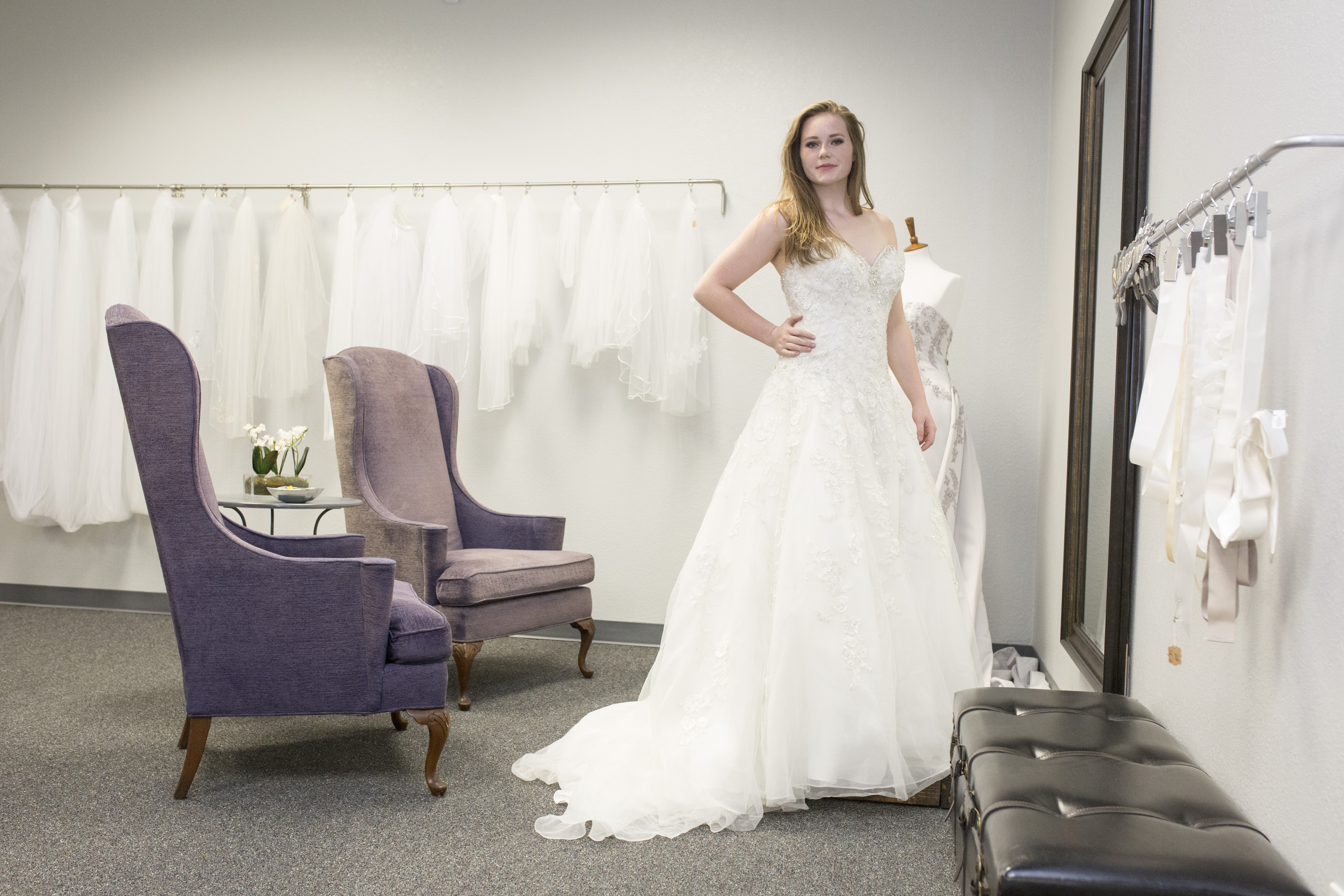 consignment wedding dress near me