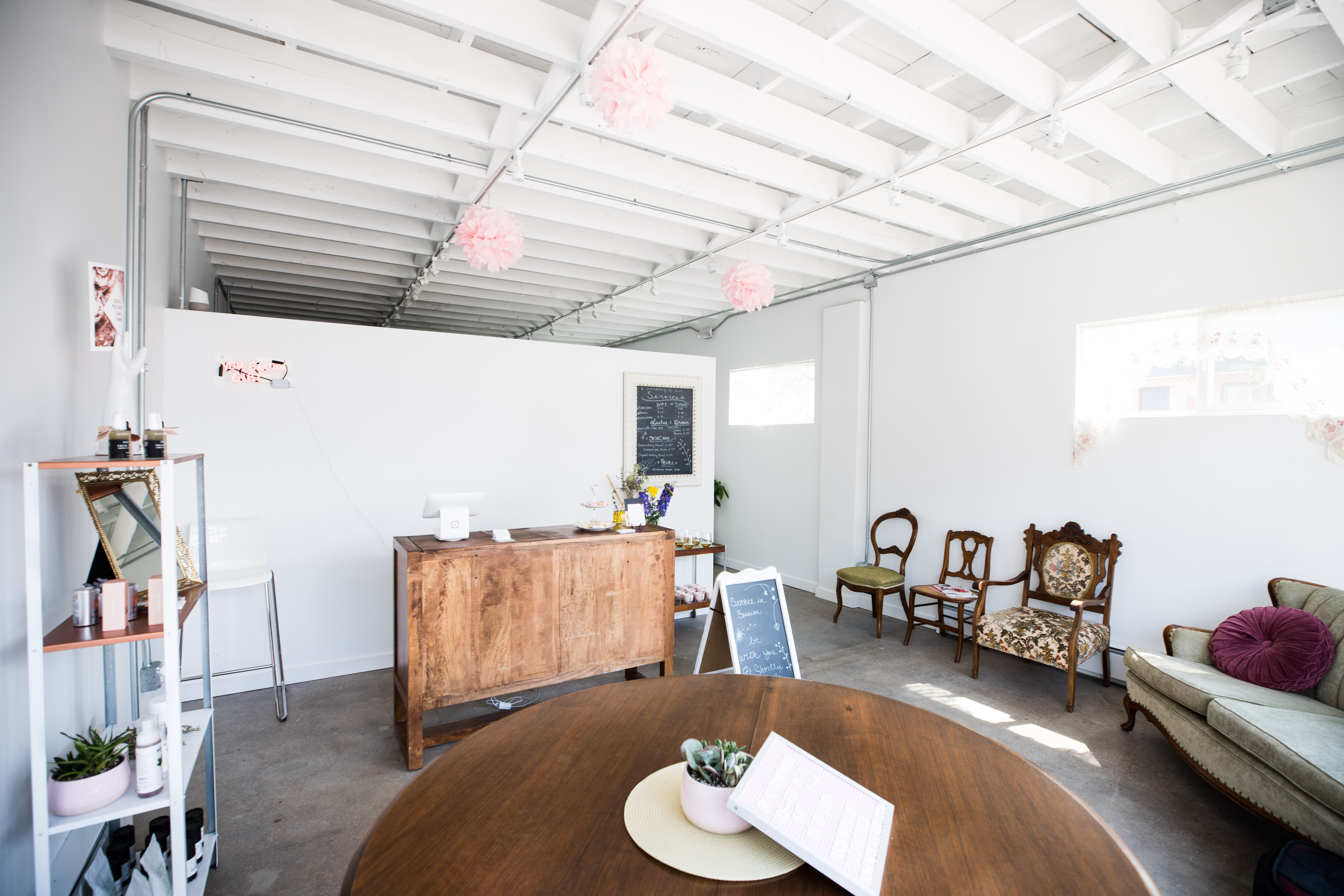 303 Magazine, 303 Style, 303 We Tried It, Beauty Trends, Vivian Louthan, Denver Beauty, Denver Facial, Crystals, Denver Skincare, Womenfolk Beauty, Rhea Hovarth, Heather Fairchild Photography