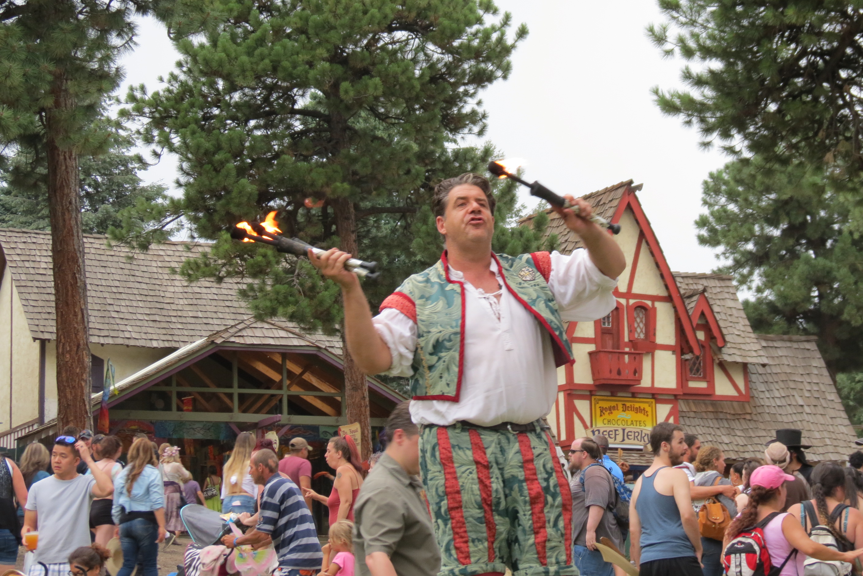 303, 303 magazine, sean lawlor, renaissance festival, colorado renaissance, jousting, celtic legacy, washing well wenches, larkspur, colorado events, village idiot, great cats world park, cast in bronze, jousting, chivalry, medieval, cervantes, denver weekend, denver events, cast in bronze, white bengal tiger, black panther, great cats world park, things to do denver
