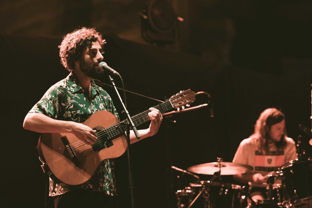 Review - Shakey Graves Was Everything You Want a Live Show to Be - 303