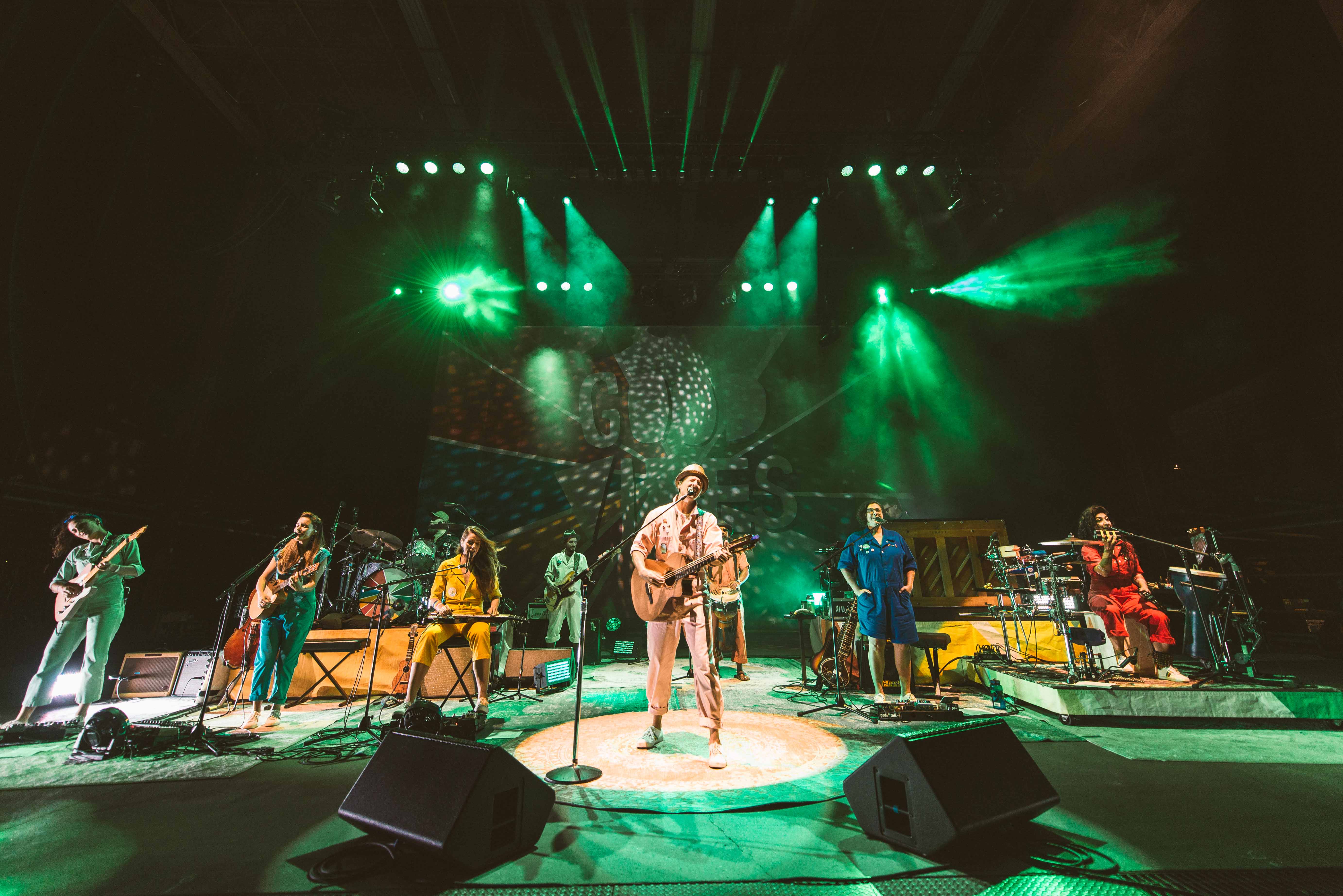 Review Jason Mraz Reminded Us of the Good In The World at Red Rocks