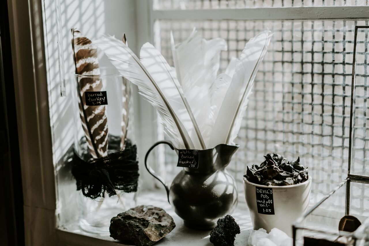 303 Magazine, 303, Denver, Ritual Cravt, Meg O’Neill Photography, Witches, Halloween, Tarot Cards, Crystals, Readings, Potions, Denver Shopping, Fashion, Denver Fashion