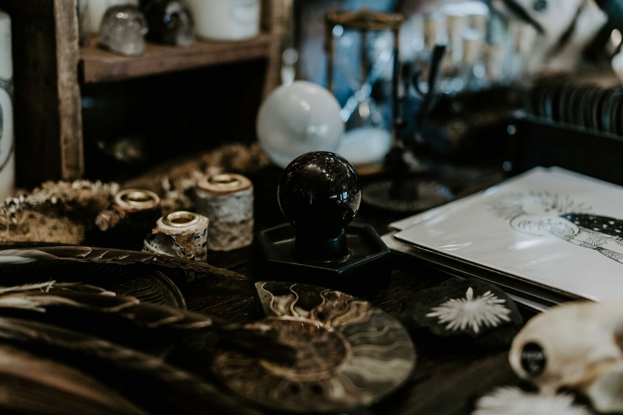 303 Magazine, 303, Denver, Ritual Cravt, Meg O’Neill Photography, Witches, Halloween, Tarot Cards, Crystals, Readings, Potions, Denver Shopping, Fashion, Denver Fashion