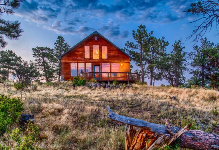 Cheap Luxury Cabins in Colorado to Rent For The Weekend This Winter