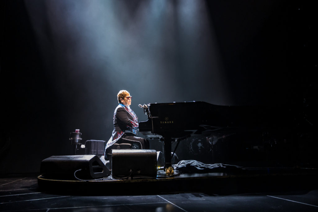 Review - Elton John Bids A Long Farewell to His Touring Career - 303