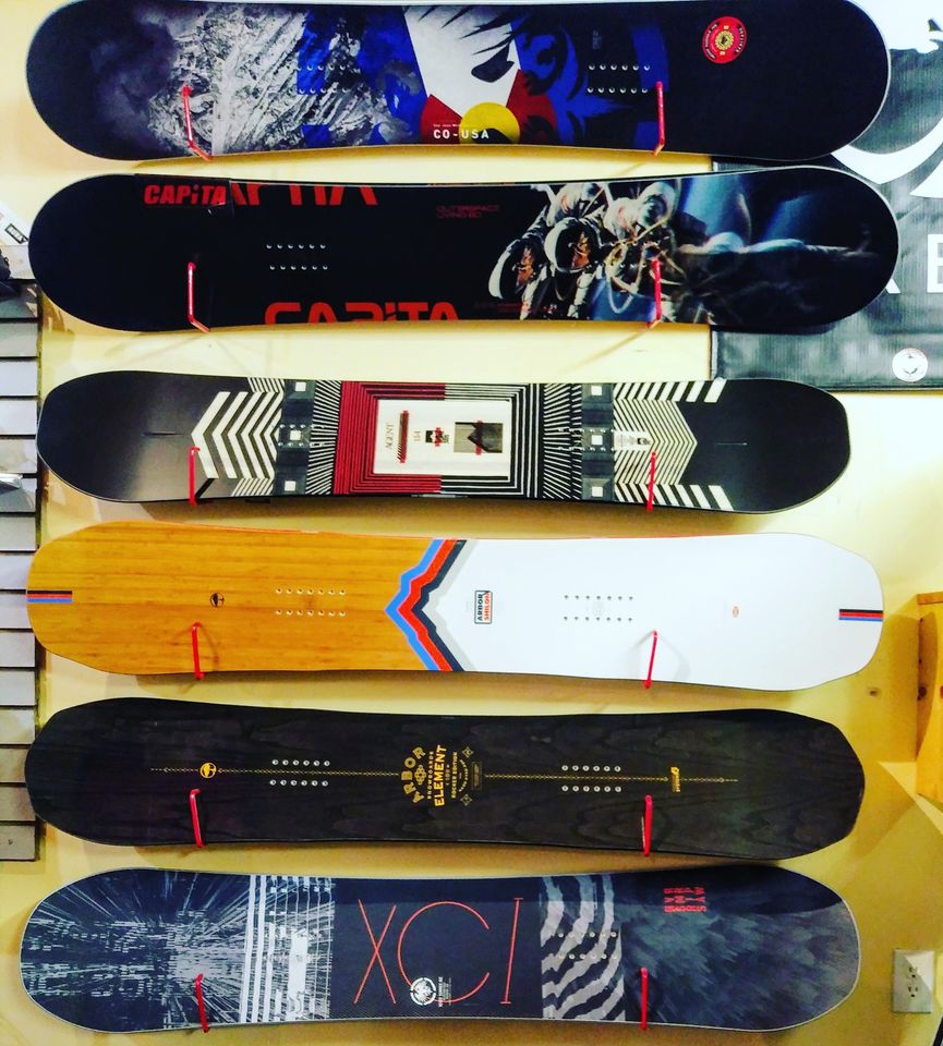 7 Local Deals On Skis, Snowboards and Gear