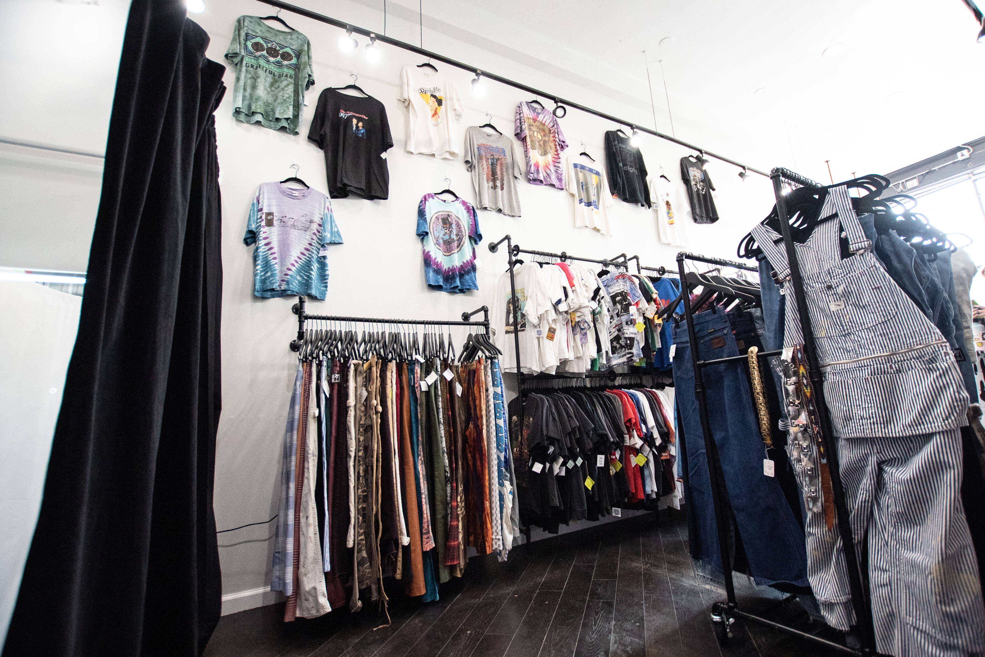 A Guide to Free Market's Fashion Boutiques - 303 Magazine