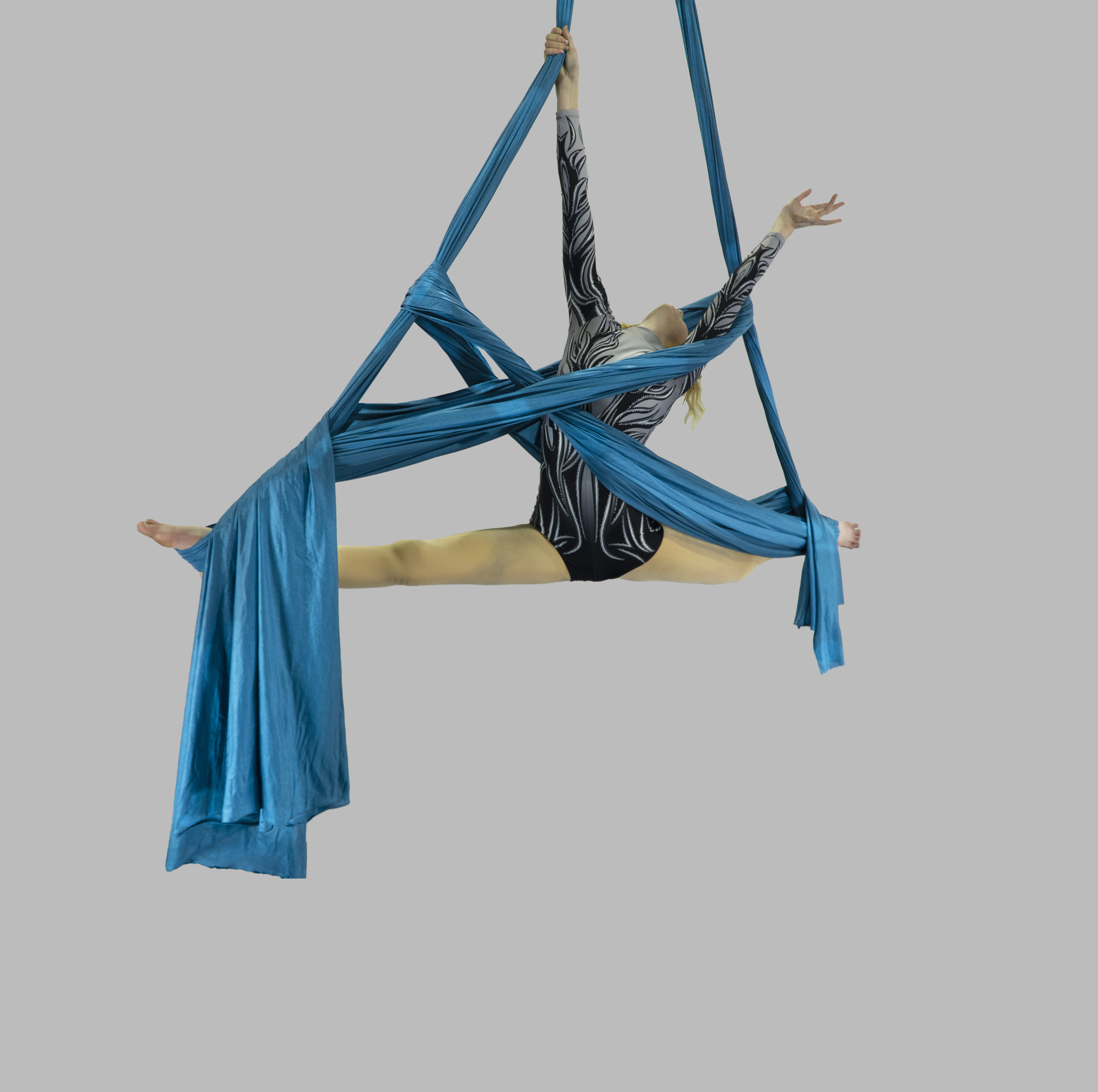 Zascha Fox, 303 Magazine, Denver, Colorado, Skincare, Selfcare, Fall, American Psychological Association, The Green Collective, Allison Rifkin, GoDeep, Dana Knowles, Jacqueline Golden, Nutrition, Health Food, Intuitive Eating, Diet Culture, Wellness, Healing, Refuge Acupuncture, Tracey Abbot, Acupuncture, Cupping, Functional Recovery and Enhancement, FRE, Ari DiPaola, Tender Heart Healing, Megan Slattery, Reiki, Fitness, Vitality, Viv Cycle, Nadine Maher, Spin Class, Aerial Cirque Over Denver, Aerial Fabrics, Fierce45, Pilates, Reformer, Jessica Sharpe