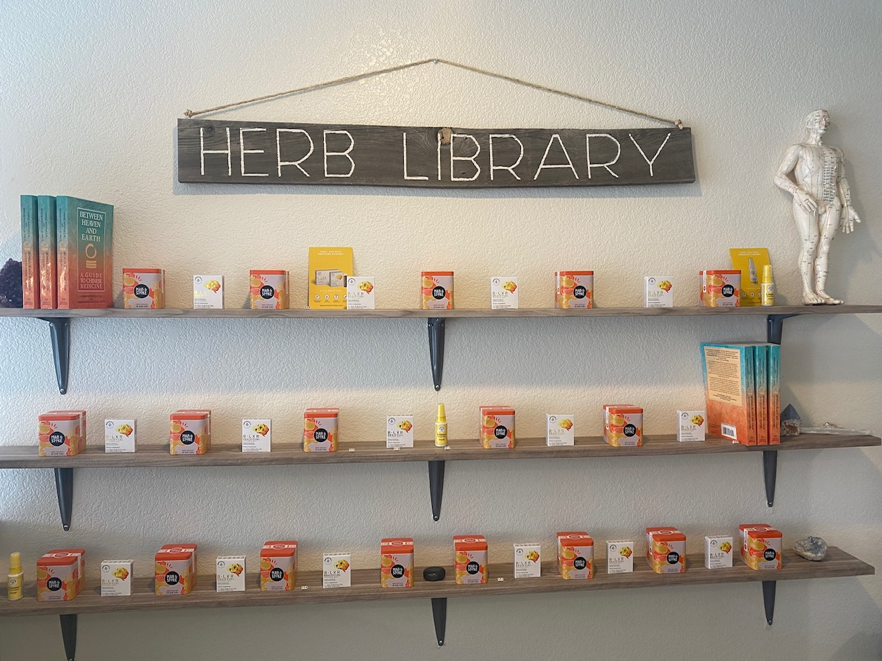 Zascha Fox, 303 Magazine, Denver, Colorado, Skincare, Selfcare, Fall, American Psychological Association, The Green Collective, Allison Rifkin, GoDeep, Dana Knowles, Jacqueline Golden, Nutrition, Health Food, Intuitive Eating, Diet Culture, Wellness, Healing, Refuge Acupuncture, Tracey Abbot, Acupuncture, Cupping, Functional Recovery and Enhancement, FRE, Ari DiPaola, Tender Heart Healing, Megan Slattery, Reiki, Fitness, Vitality, Viv Cycle, Nadine Maher, Spin Class, Aerial Cirque Over Denver, Aerial Fabrics, Fierce45, Pilates, Reformer, Jessica Sharpe