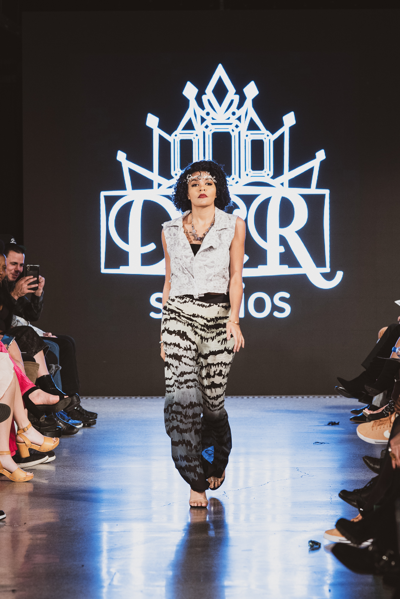 303 Magazine, 303 Fashion, Denver Fashion Week, DFW Fall 21, Abby Schirmacher, B Fresh, Yaneth Alatorre, My Generation T’s, efta., Glenn + Glenn, Tokiprism, DCR Studios, Dark Denim, Roxanna Carrasco