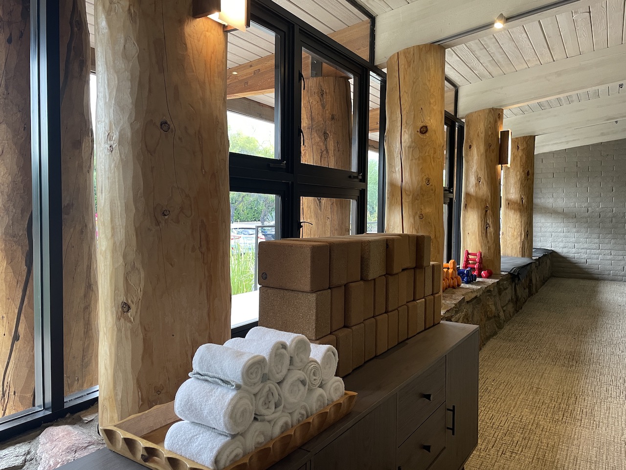 Experience Scottsdale, 303 Magazine, Scottsdale, CIVANA Wellness Resort and Spa, Mountain Shadows Resort, Hot Air Expeditions, REI Adventure Phoenix, Camelback Mountain, Herb Box, Italian Daughter, Old Town Scottsdale, Diego Pops, McDowell Sonoran Preserve, warm winter getaway, Southwest, Frontier, United Airlines, Citizen Public House, Craft 64, Jessica Hughes, desert botanical gardens