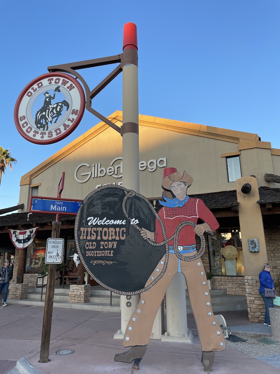 Experience Scottsdale, 303 Magazine, Scottsdale, CIVANA Wellness Resort and Spa, Mountain Shadows Resort, Hot Air Expeditions, REI Adventure Phoenix, Camelback Mountain, Herb Box, Italian Daughter, Old Town Scottsdale, Diego Pops, McDowell Sonoran Preserve, warm winter getaway, Southwest, Frontier, United Airlines, Citizen Public House, Craft 64, Jessica Hughes, desert botanical gardens