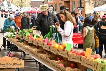 6 Local Farmer’s Markets to Visit This Summer and Soak up Some Sun