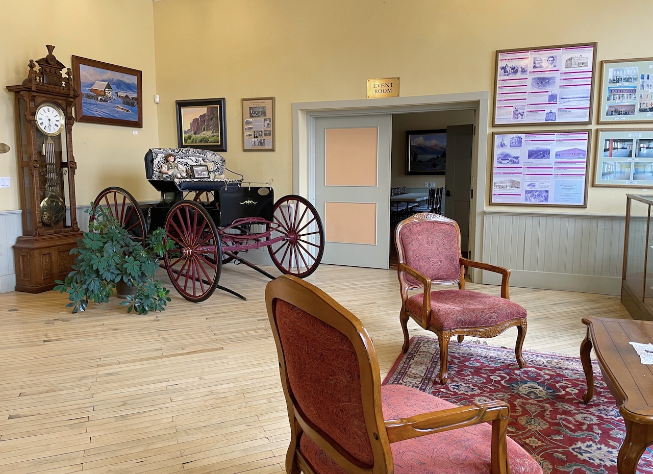 Jessica Hughes, 303 Magazine, Del Norte, Colorado, General Specific Store, Three Barrel Brewing, Windsor Hotel, Rio Grande River, Del Norte Riverwalk, Rio Grande National Forest, San Luis Valley, 1874 Distillery, 1874 food truck, Penitente Canyon