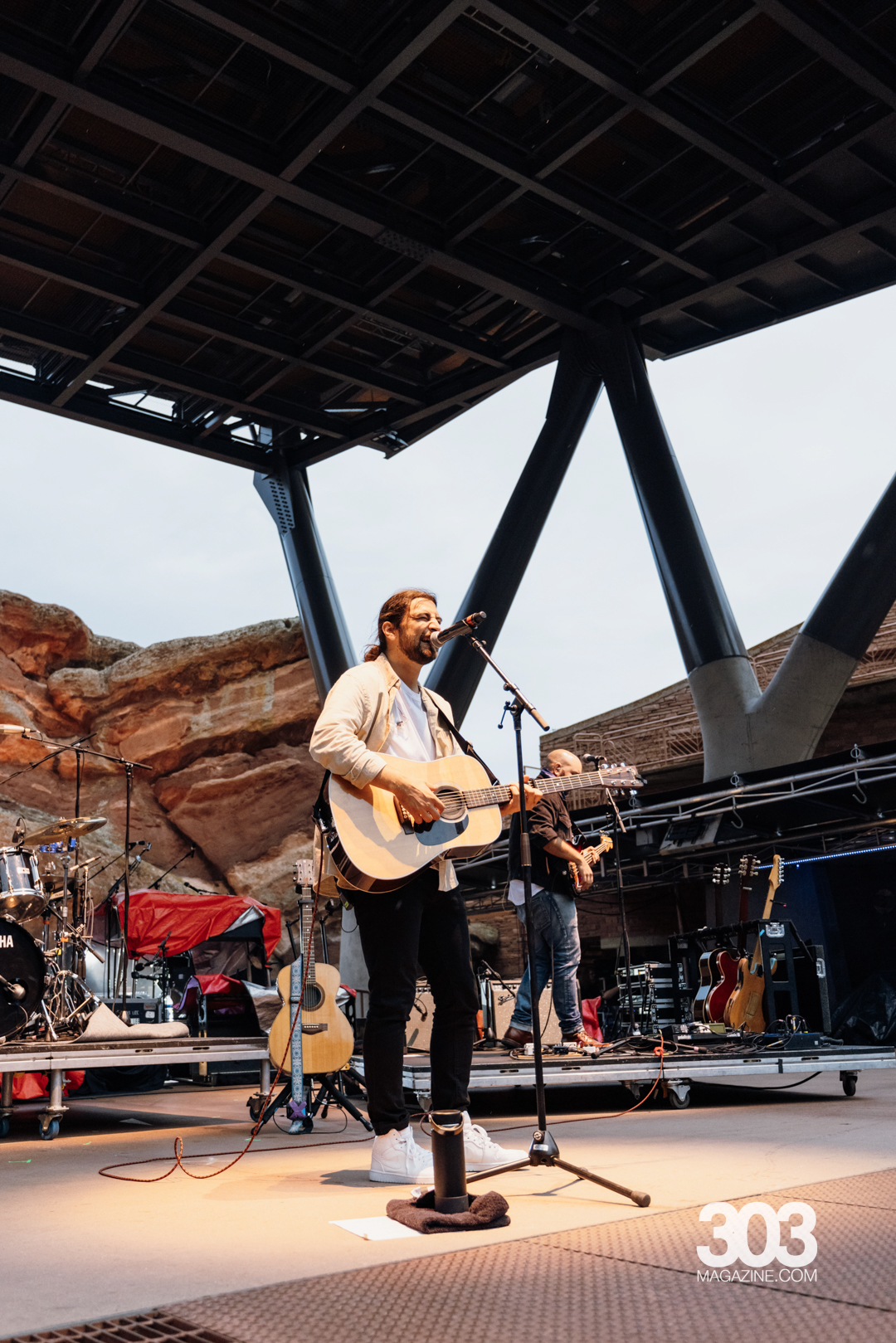 08/16/2022 - Amos Lee And Noah Kahan - Red Rocks Amphitheater, Morrison ...