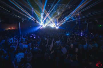 REVIEW — Sasha and John Digweed Blew the Roof Off at Whirling Dervish ...