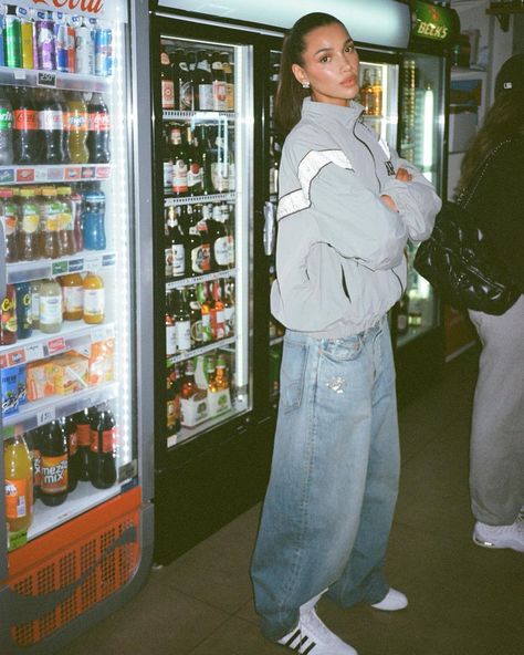 Girl's CELEB FASHION RULE : Fashionista… Fashionista.com (@Fashionista_com) / X