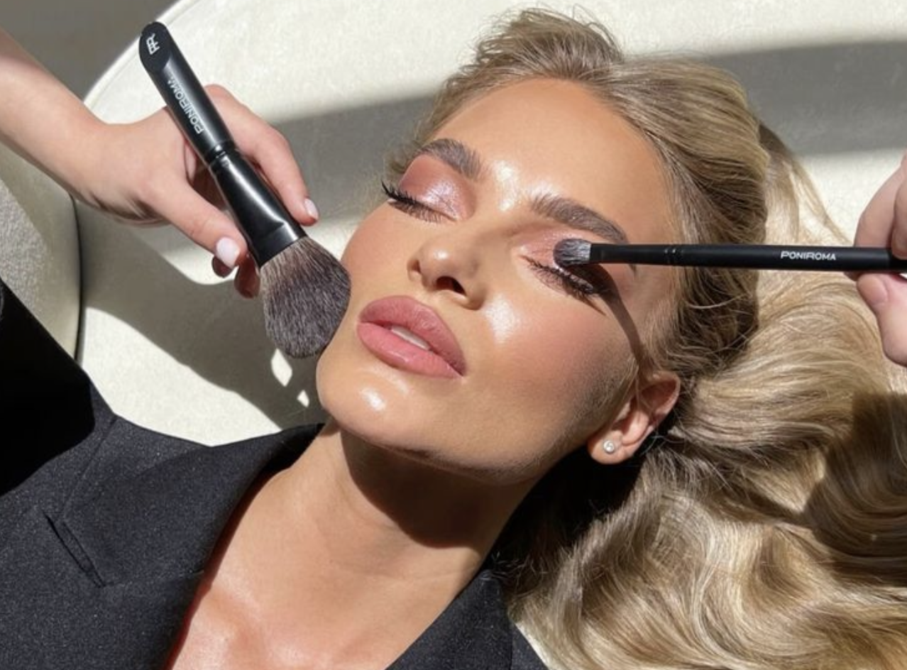 Summer 2024 Beauty: Top Hair and Makeup Trends Revealed by Industry Experts Summer 2024 Beauty: Top Hair and Makeup Trends Revealed by Industry Experts